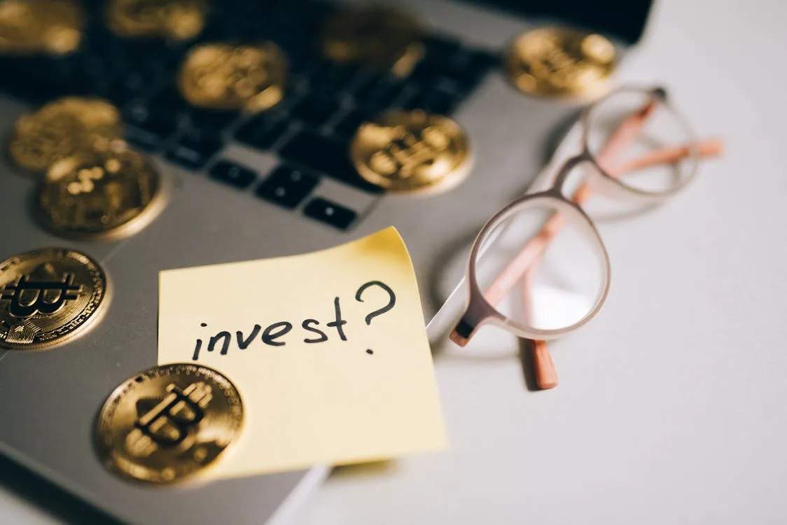 Bitcoin coins với sticky note invest? - chiến lược farm airdrop